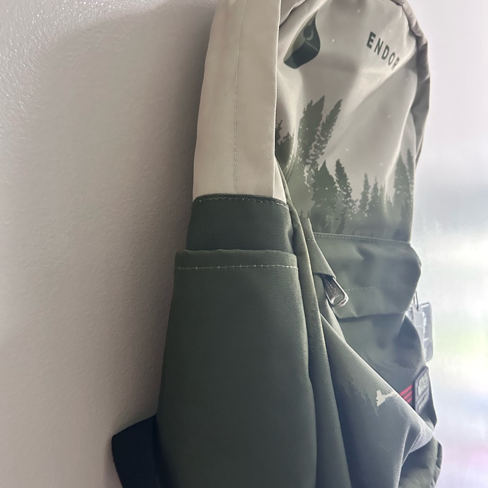 Star Wars Endor Forest Backpack - Green and Cream - Picture 2 of 5